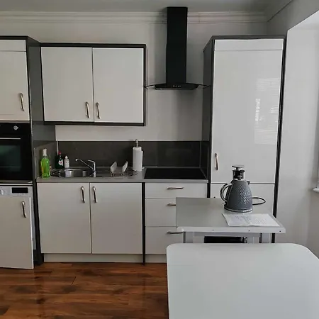 Two Bedroom Apartment In Dollis Hill Лондон Экстерьер фото