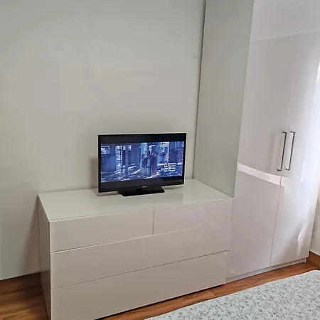 Two Bedroom Apartment In Dollis Hill Лондон Экстерьер фото