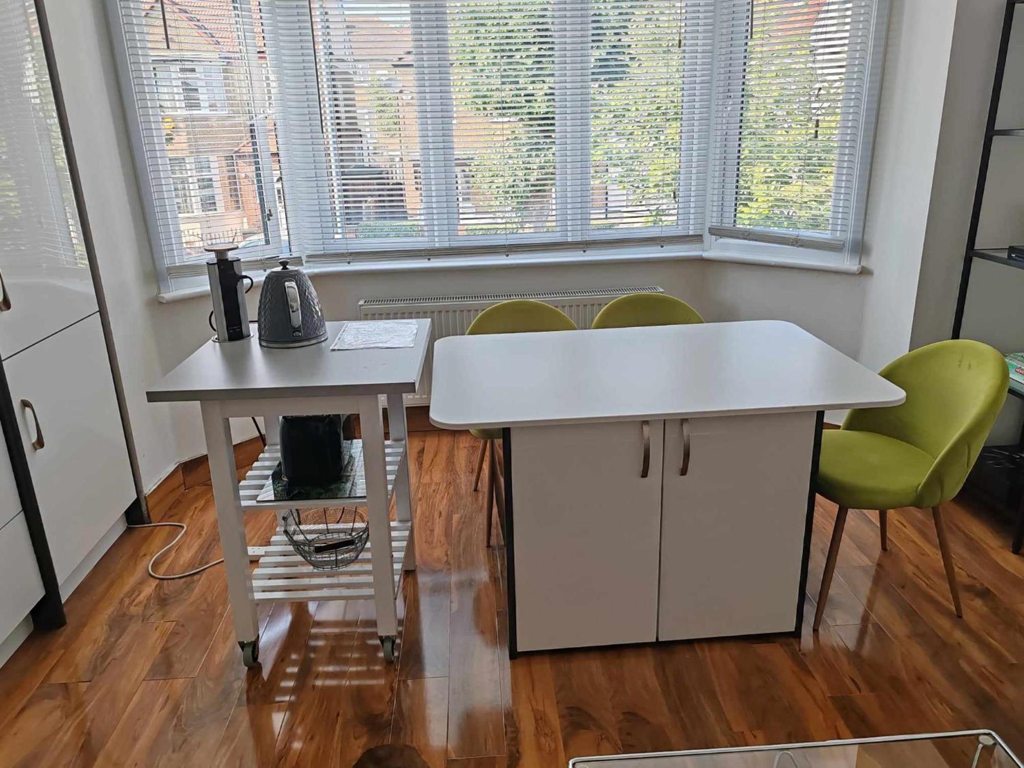 Апартаменты Two Bedroom In Dollis Hill Лондон