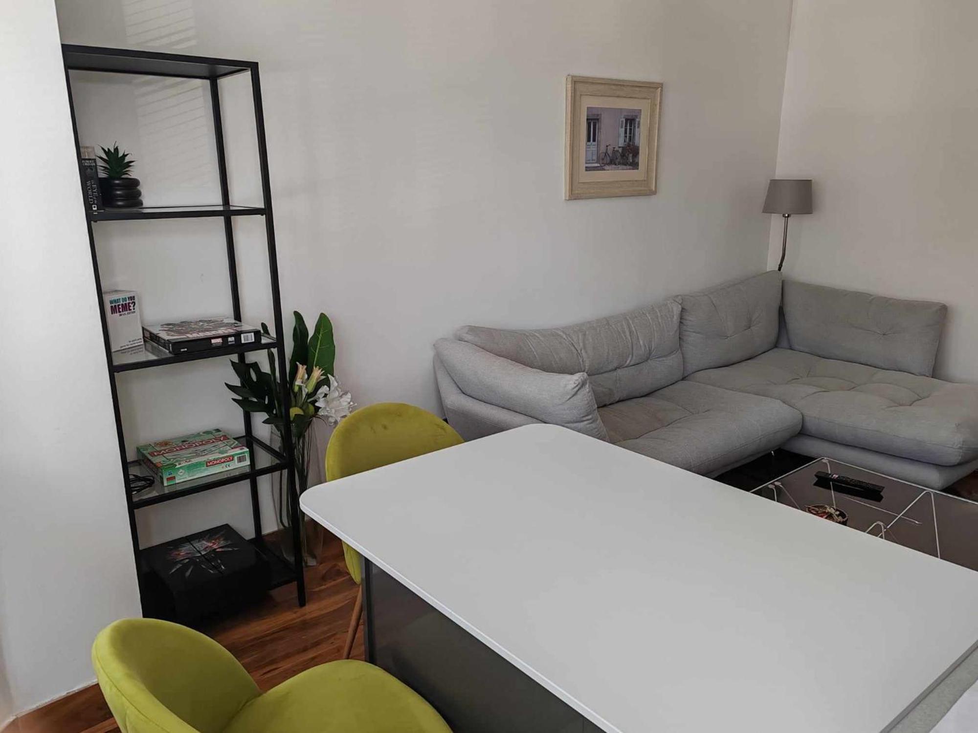 Two Bedroom In Dollis Hill Лондон