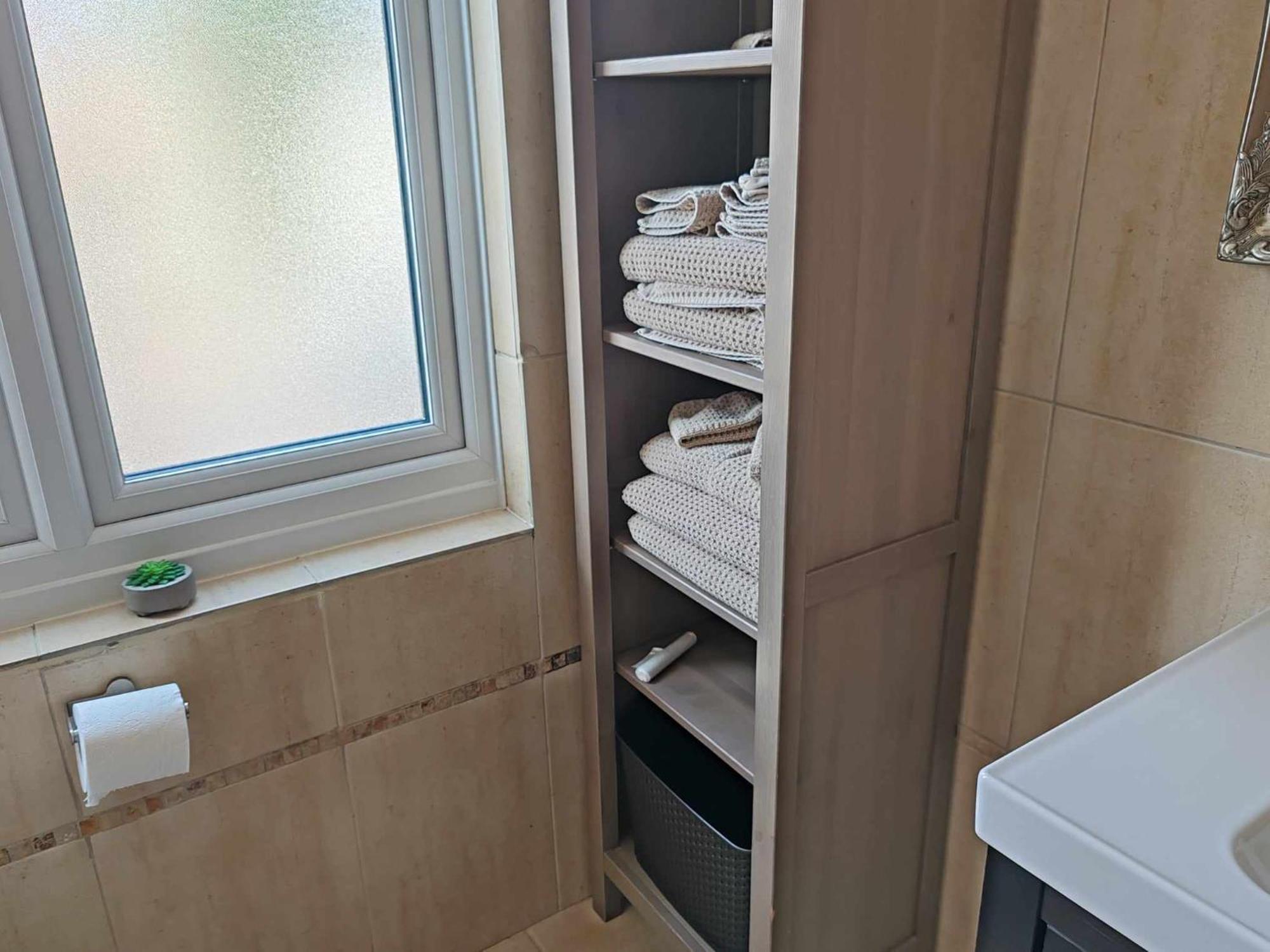 Two Bedroom In Dollis Hill * Лондон